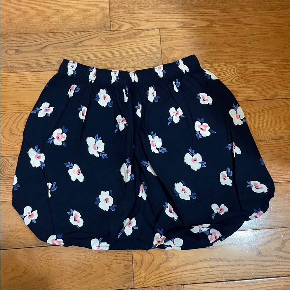 navy floral skirt